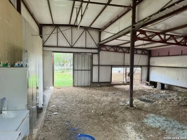 81 Stevens Rd Somerset, TX 78069